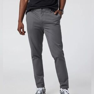 Vuori men’s All Ways Chino in grey size 32‎